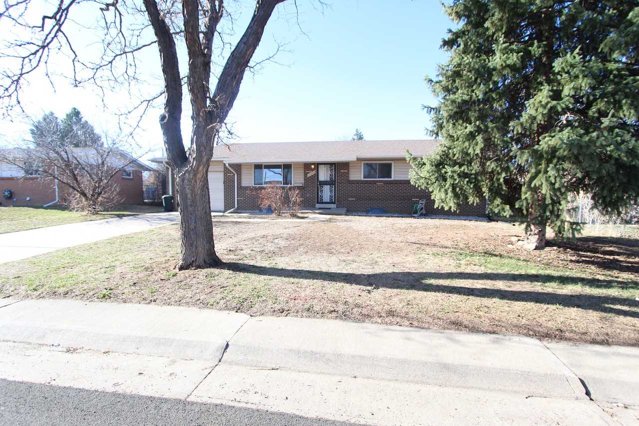 12648 E Alaska Ave - Photo 2 of 20