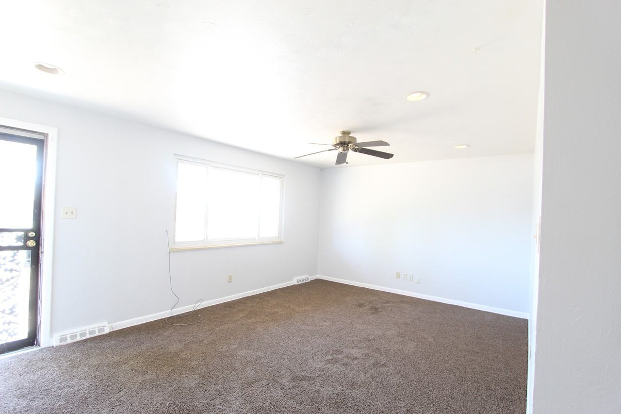 12648 E Alaska Ave - Photo 3 of 20