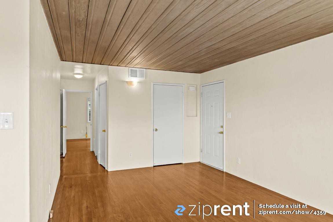 6408 Outlook Ave - Photo 3 of 20