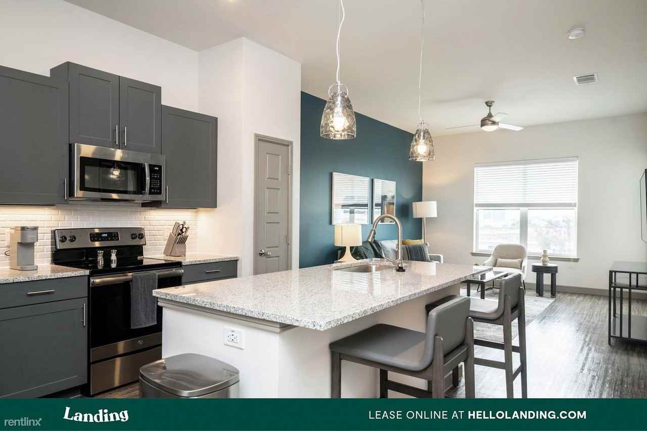 Landing Furnished Apartment The Julian Apartments 480 N Terry Ave