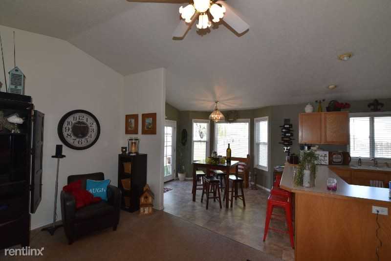 2108 S Linda Vista Pl - Photo 3 of 17