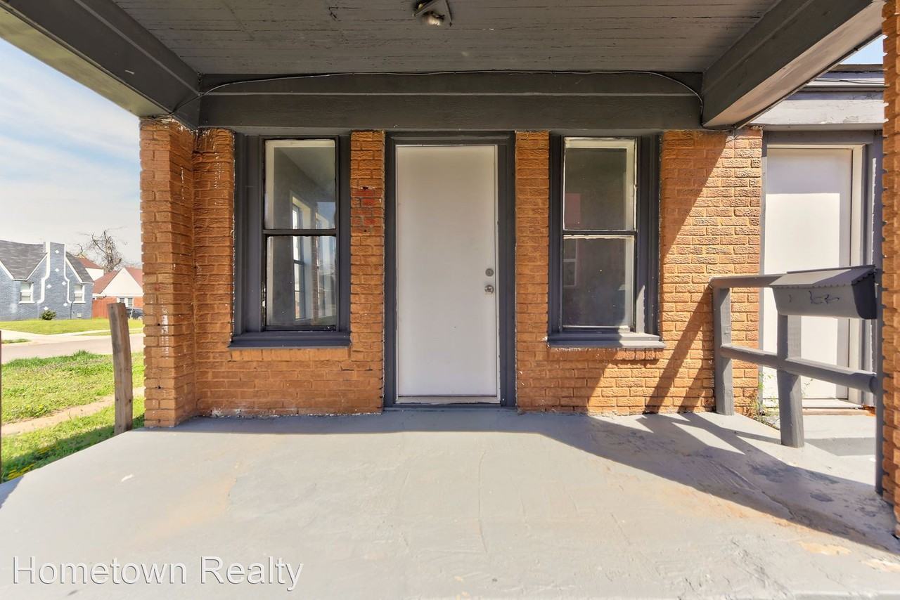 2120 Glen Ellyn St - Photo 2 of 21