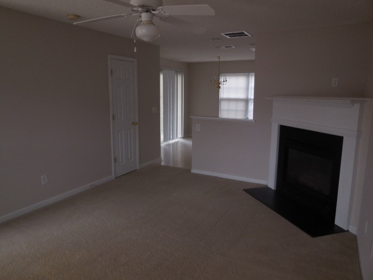 325 Coral Cir - Photo 3 of 21