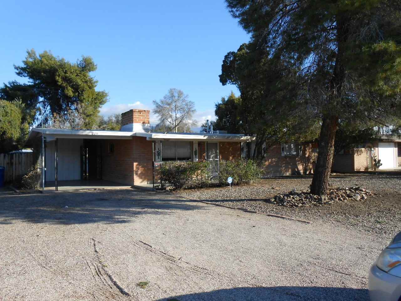 2231 E Glenn St - Photo 2 of 12