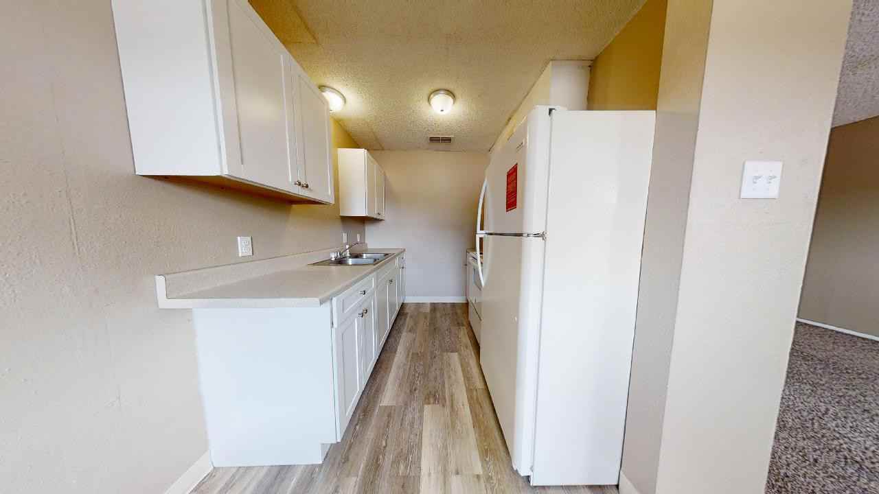 1508 Arizona Dr - Photo 3 of 13