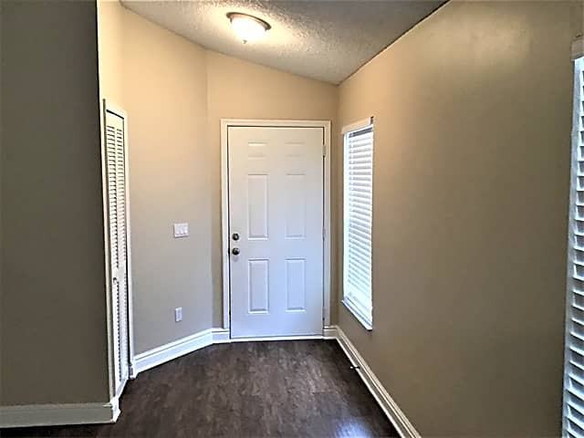 9030 Fort Jefferson Blvd - Photo 3 of 18