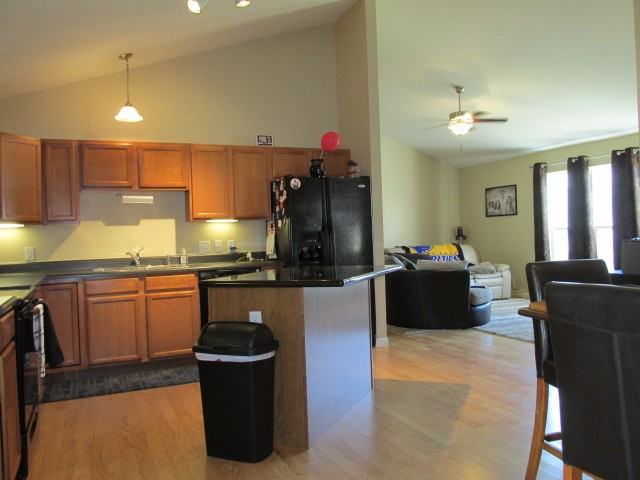 1246 Harmony Lake Dr - Photo 2 of 16