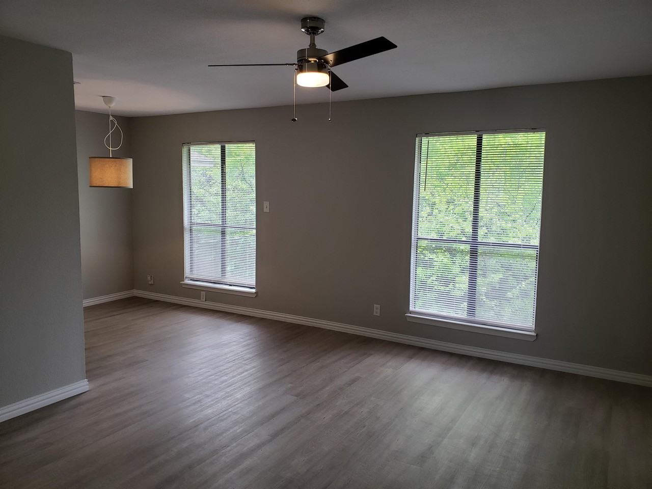 5402 Rose Hill Cir #C - Photo 2 of 11