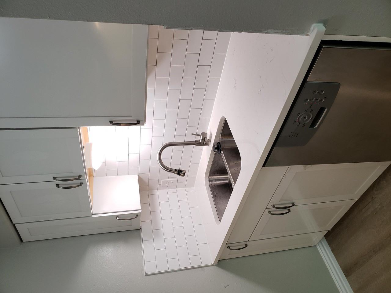 5402 Rose Hill Cir #C - Photo 4 of 11