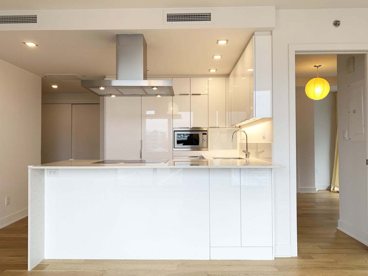 700 Rue Saint-Paul Ouest #700 - Photo 7 of 41