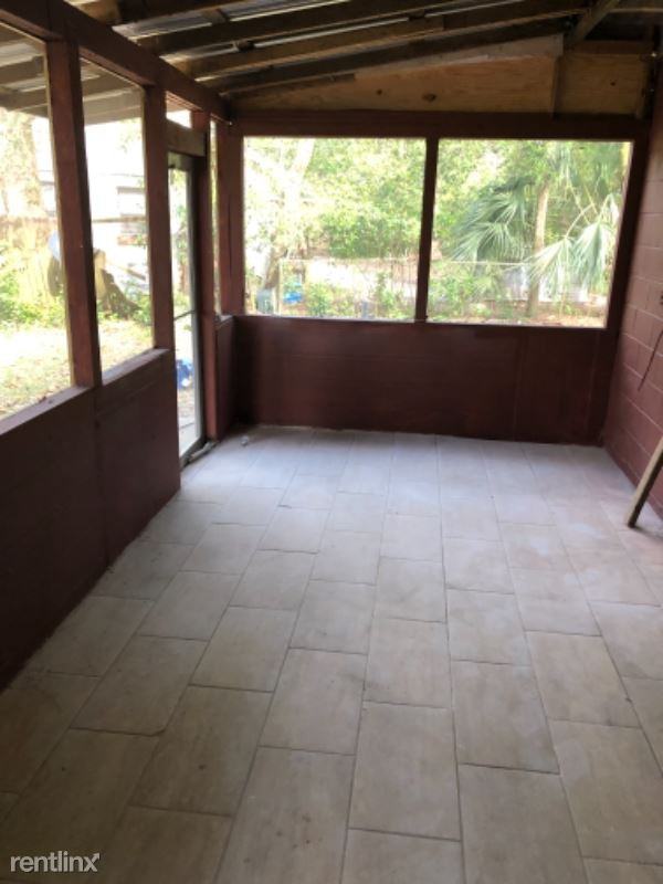 700 New York Dr - Photo 2 of 12