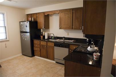 915 Denison - Photo 3 of 22