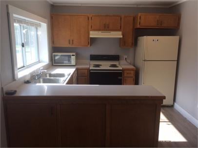 325 Bury - Photo 2 of 7