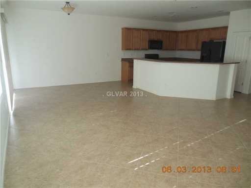 7576 Widewing Dr - Photo 3 of 18