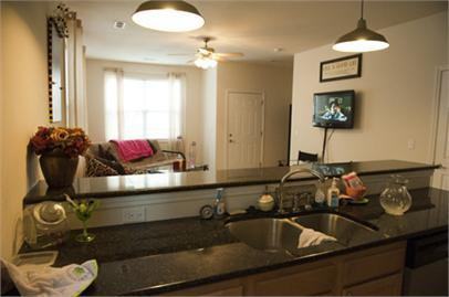 1011 Moro - Photo 2 of 7