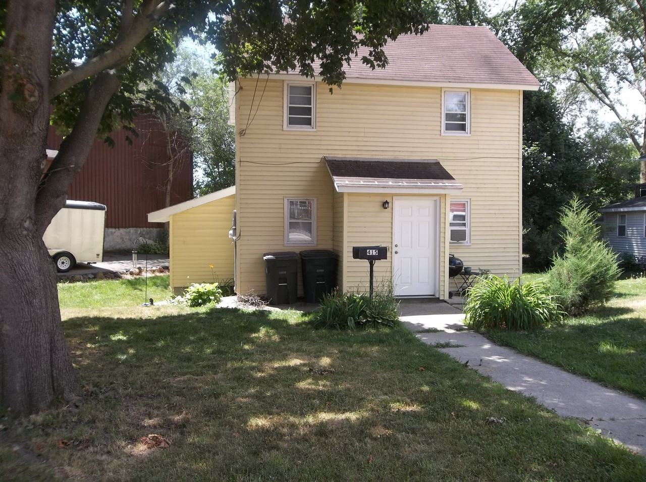 415 East South Street - Photo 2 of 13