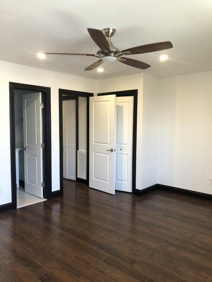 709 Jackson St Ne #1 - Photo 4 of 11