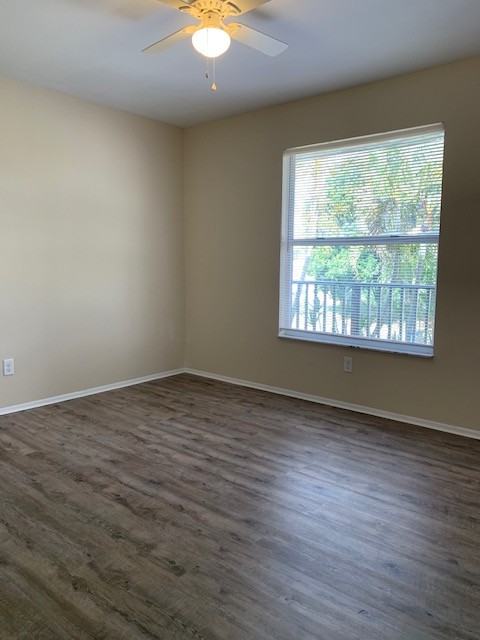 3325 Se 15th Pl #202 - Photo 6 of 7