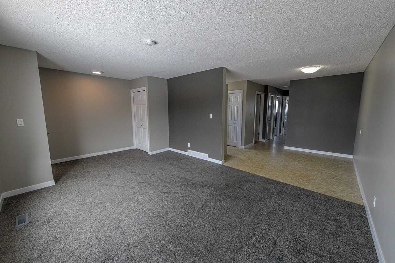 9807 92a St #9807-92AST - Photo 3 of 21