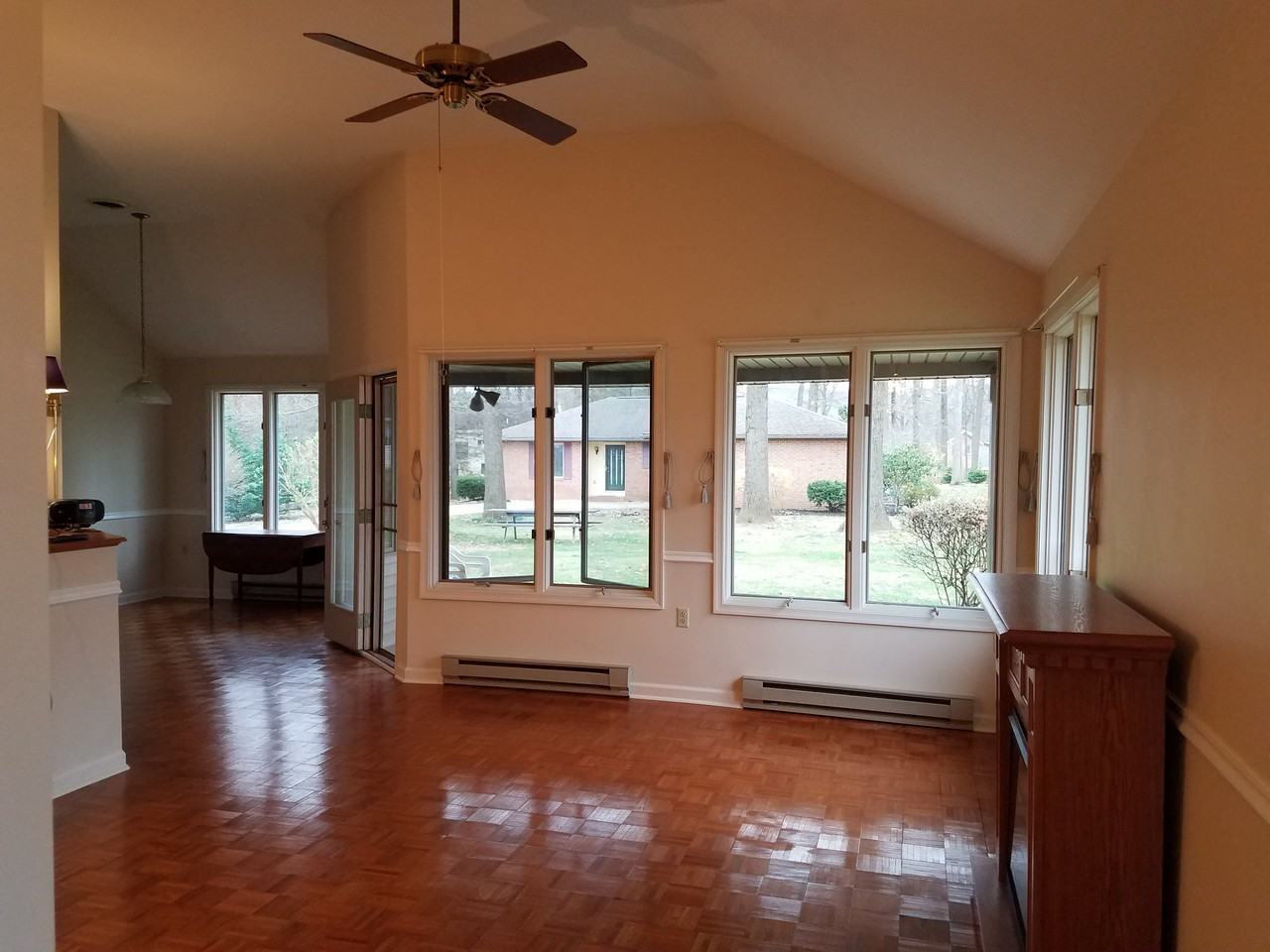 6138 Greenbriar Ln - Photo 3 of 5