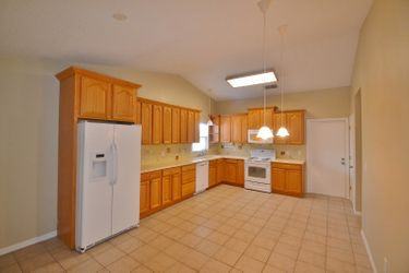 15906 Hidden Lake Cir - Photo 2 of 8