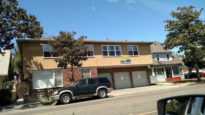 1029 Magnolia Ave - Photo 2 of 9