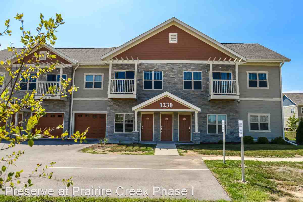 1215 Prairie Creek Blvd - Photo 3 of 18