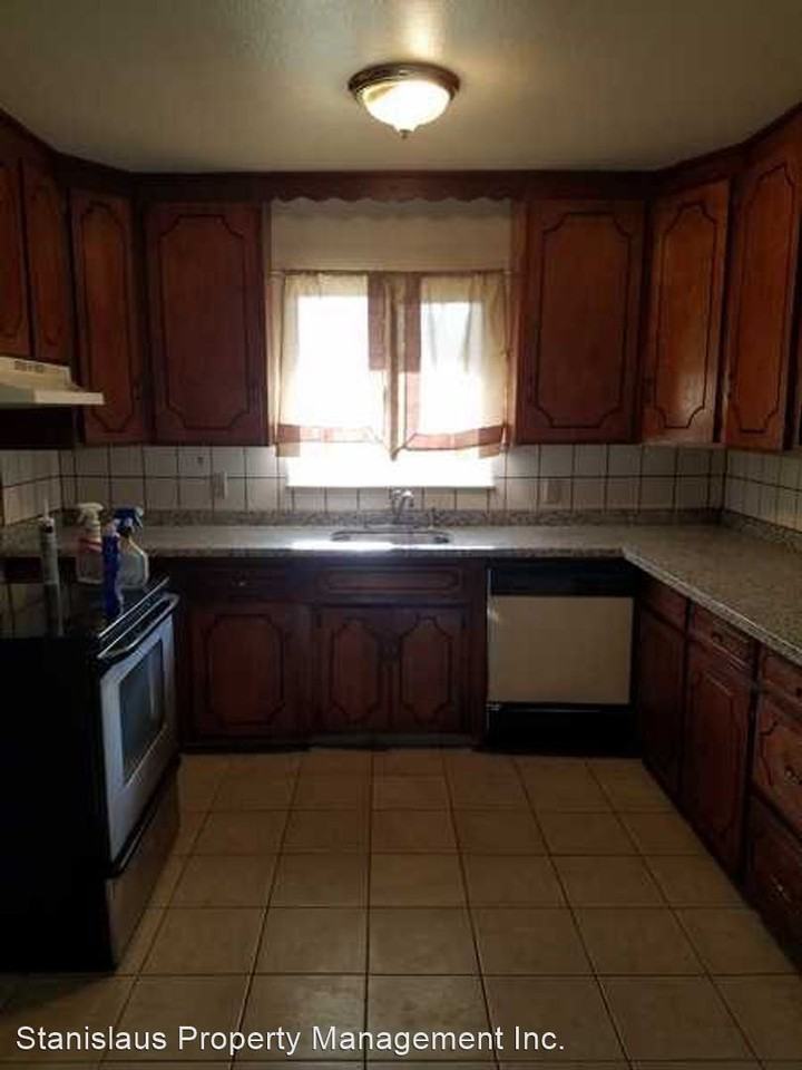 2405 Hemminger Way - Photo 3 of 14