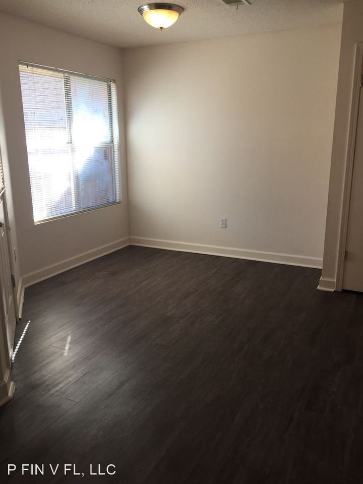 45 Callan Ct - Photo 3 of 10