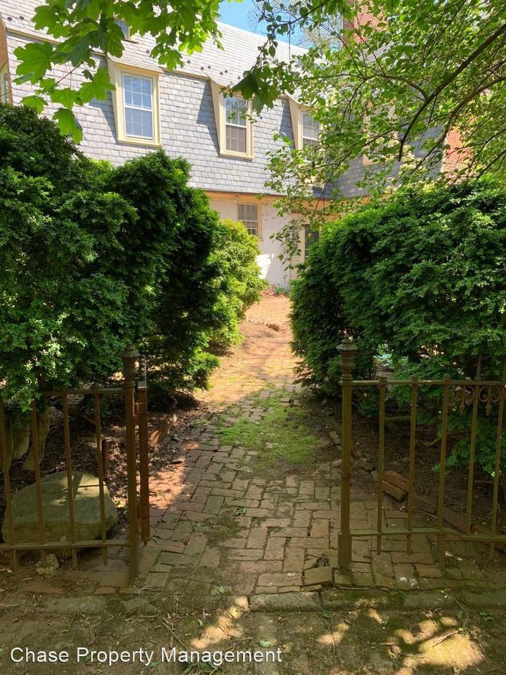 11 Randall Ct - Photo 3 of 30