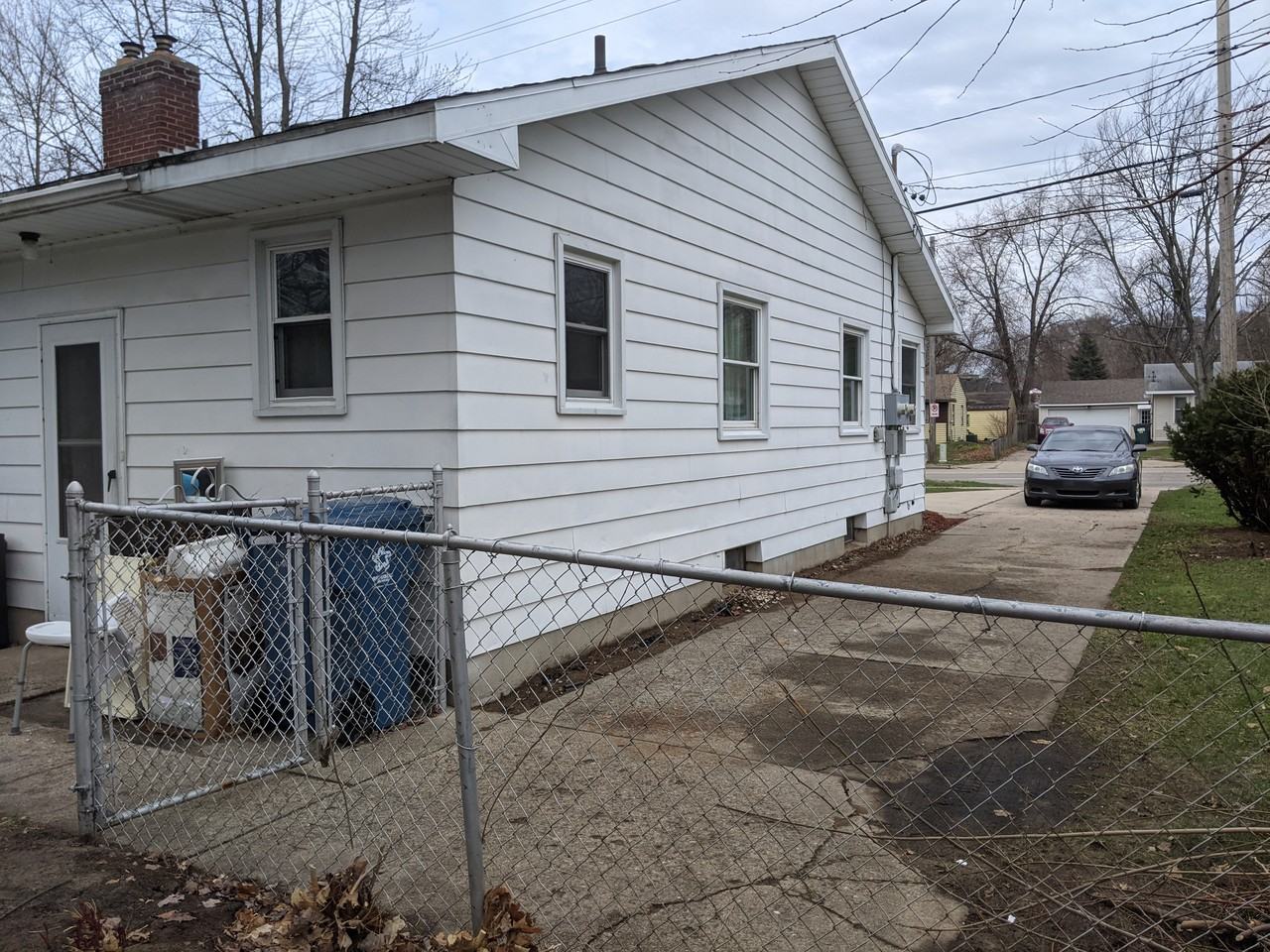 2102 36th St Sw - Photo 2 of 21