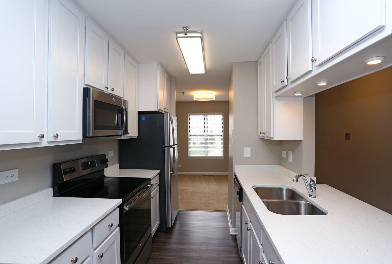 Bristol Club Apartments - Photo 3 of 5