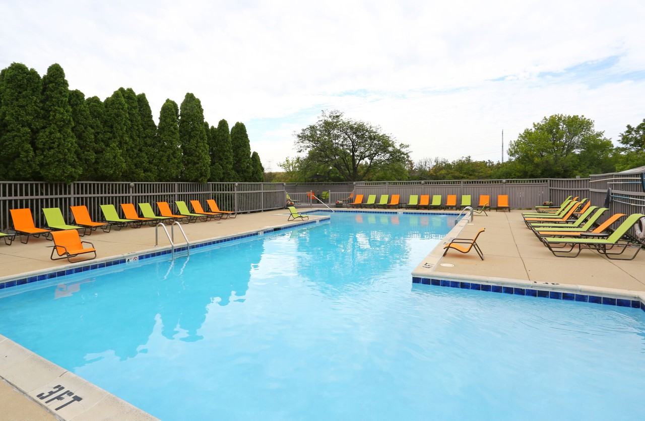 Bristol Club Apartments - Photo 4 of 5