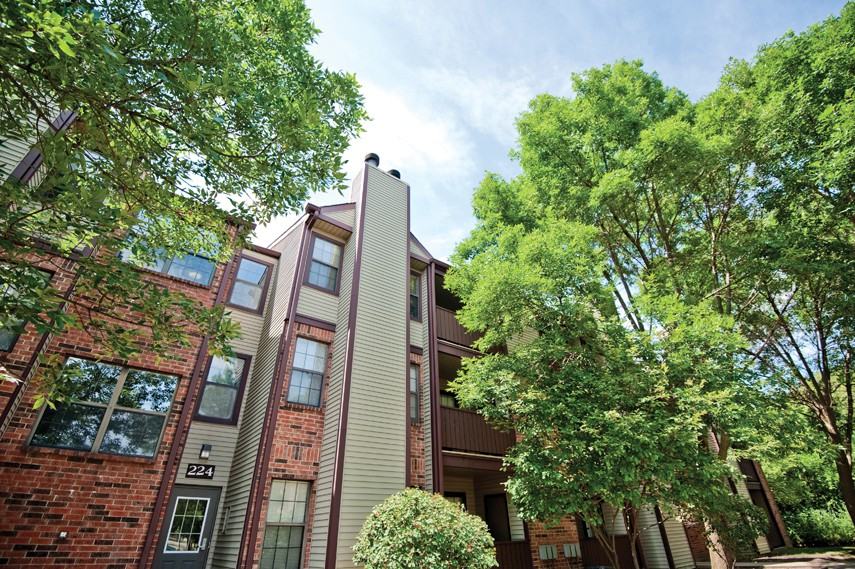 Remington Place Apartments - Photo 3 of 38