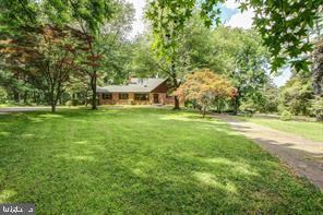 12621 Circle Dr - Photo 3 of 25