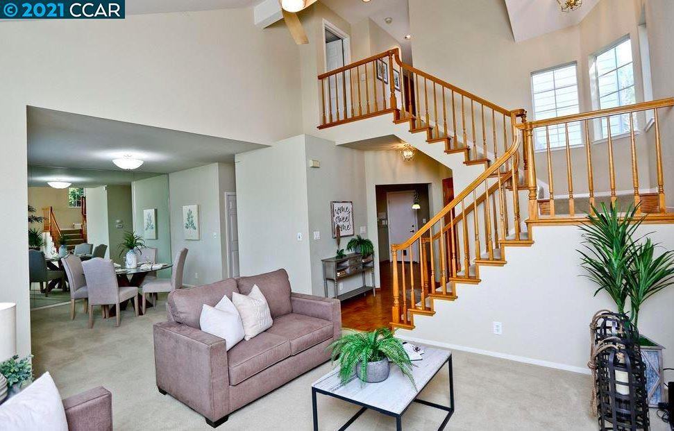 340 Saclan Ter - Photo 3 of 17