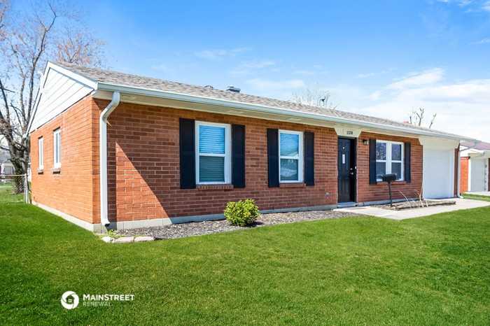 1338 Killian Dr - Photo 3 of 16