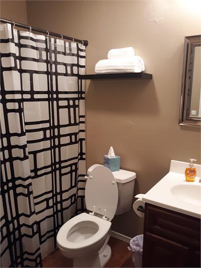 513 S. Gray A - Photo 2 of 4