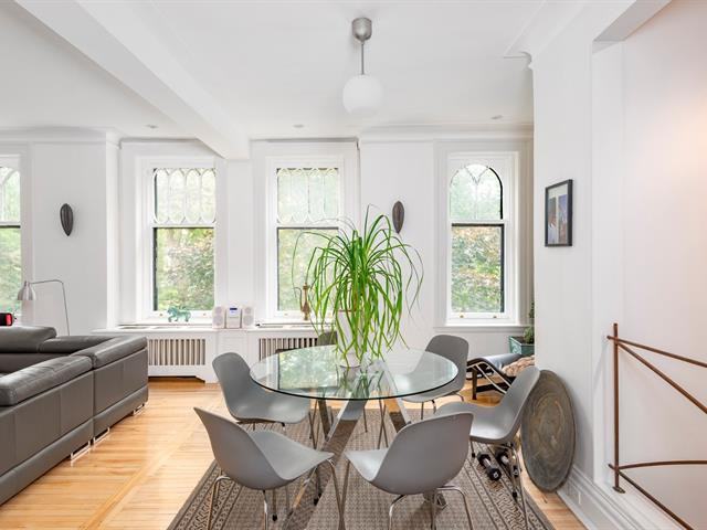 328 Avenue Wood - Photo 2 of 20