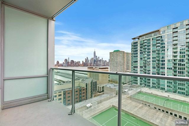 1 Shore Ln Apt 1812