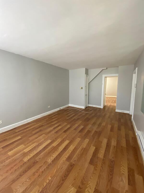 3825 3825 Callaway Avenue - 1 - Photo 2 of 16