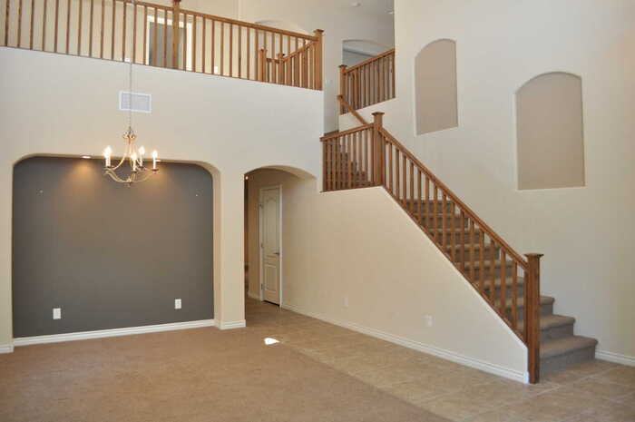 9819 High Alpine St - Photo 2 of 11