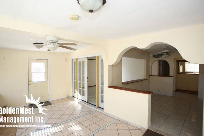 5151 Margo Dr - Photo 3 of 18