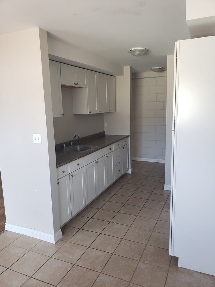 75 North Front Street - Photo 2 of 16