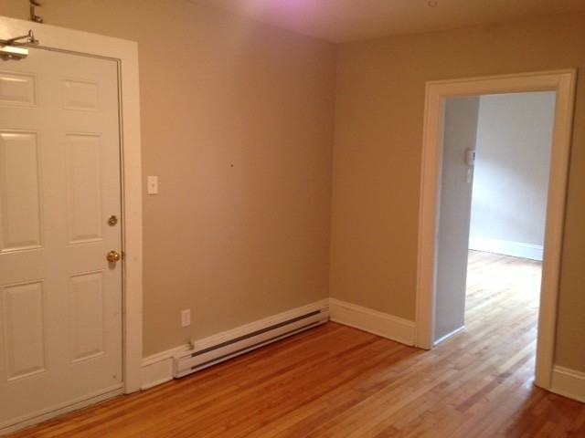 138 Leinster Street Apt 5 - Photo 2 of 7
