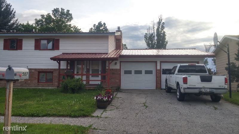 505 N 16th Ave - Photo 3 of 10