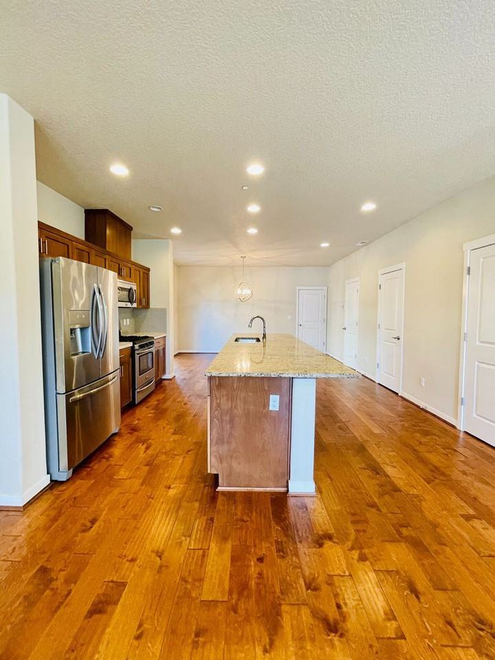 10931 Sw Stockholm Dr - Photo 3 of 11