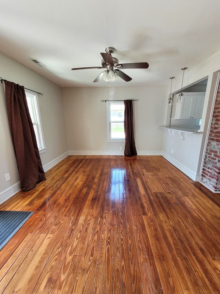 321 Bledsoe Ave - Photo 5 of 32
