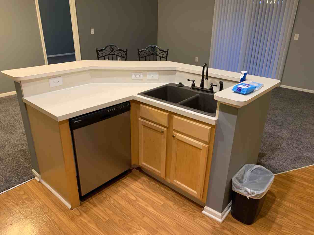 6553 Dorothys Crk - Photo 3 of 8