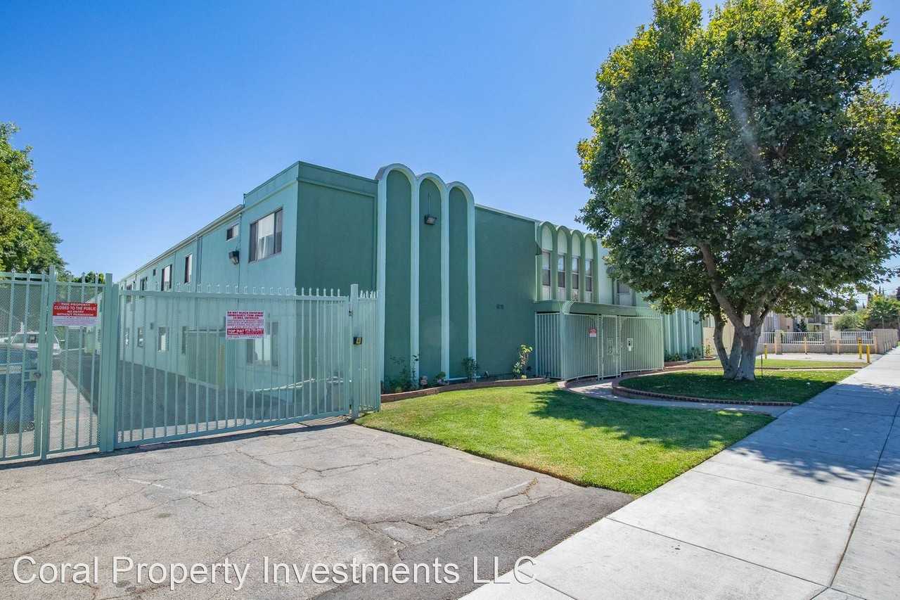 14902 Roscoe Blvd - Photo 2 of 15